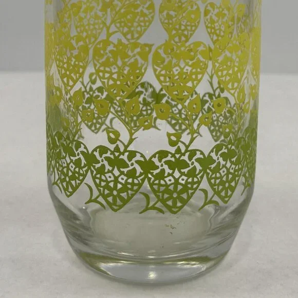 Set Of 4 Vintage Green Yellow Ombre Hearts and Vines Glass Tumblers 12 oz MCM - Picture 3 of 9